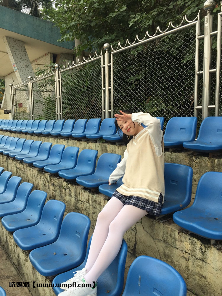 341、大学生拍摄最爱帆布鞋系列摄影写真合集[13套4.07G]